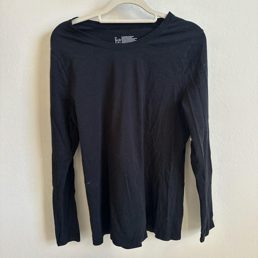 Basic long sleeve black tshirt